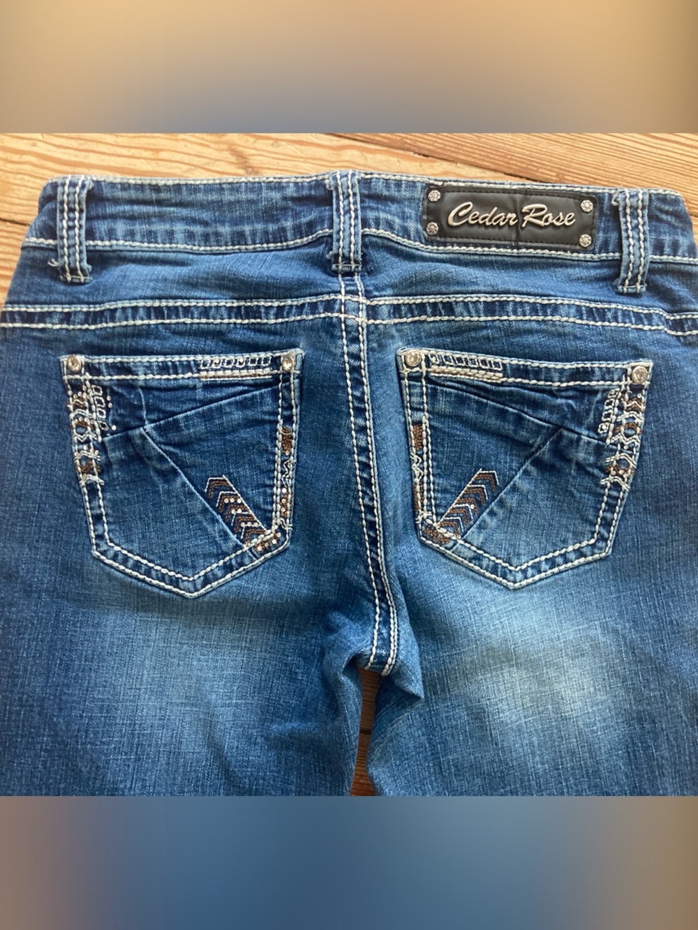Women's Dark Bootcut Jeans with Embroidered Back Pockets